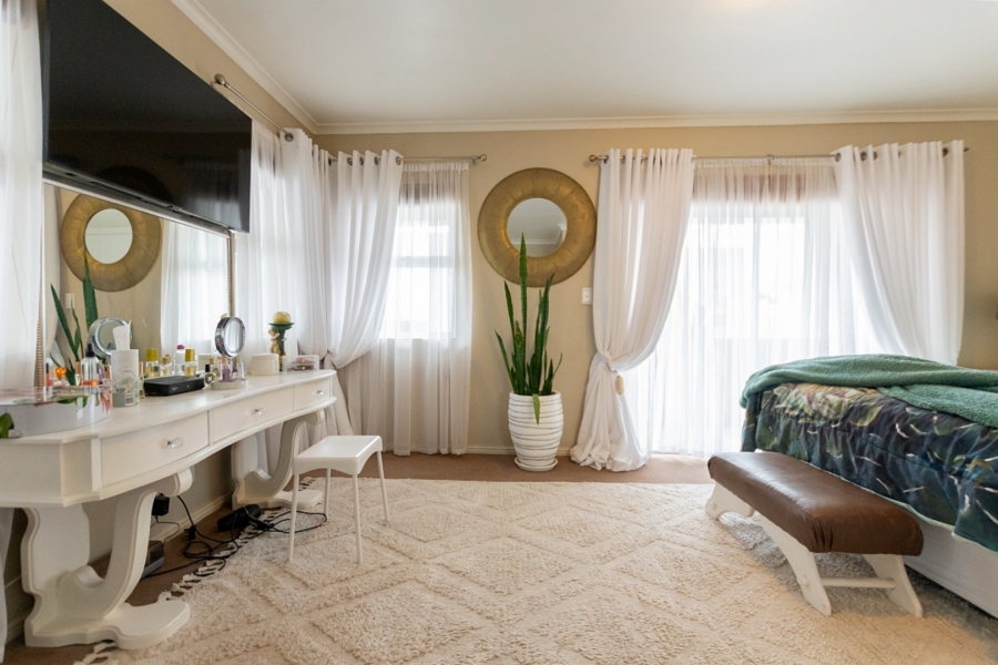 3 Bedroom Property for Sale in Waterfront Western Cape